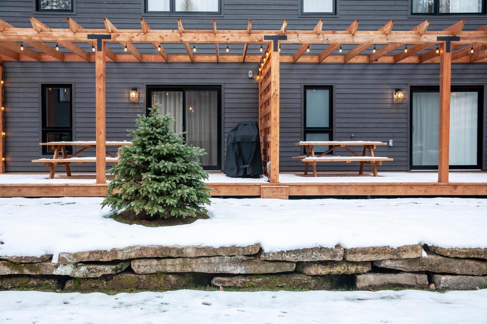 Suites Du Lac Moore Mont-Tremblant Exterior foto